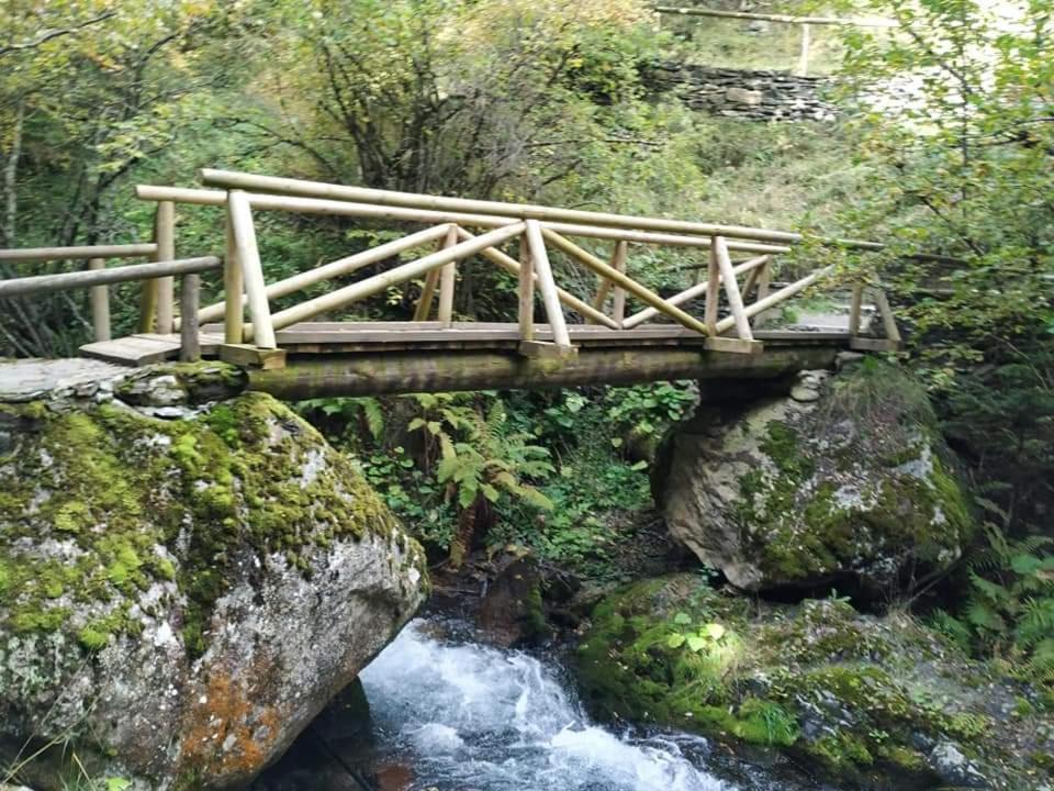 Casa Rural Cal Rocco Porta Del Pirineu La Pobla de Segur Quarto foto